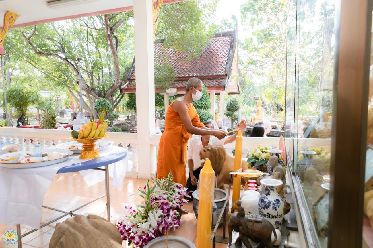 พิธีเปิดงานประจำปีวัดอ้อมใหญ่ โดยงานประจำปีวัดอ้อมใหญ่ จัดขึ้นระหว่างวันที่ 24 - 26 กุมภาพันธ์ 2569