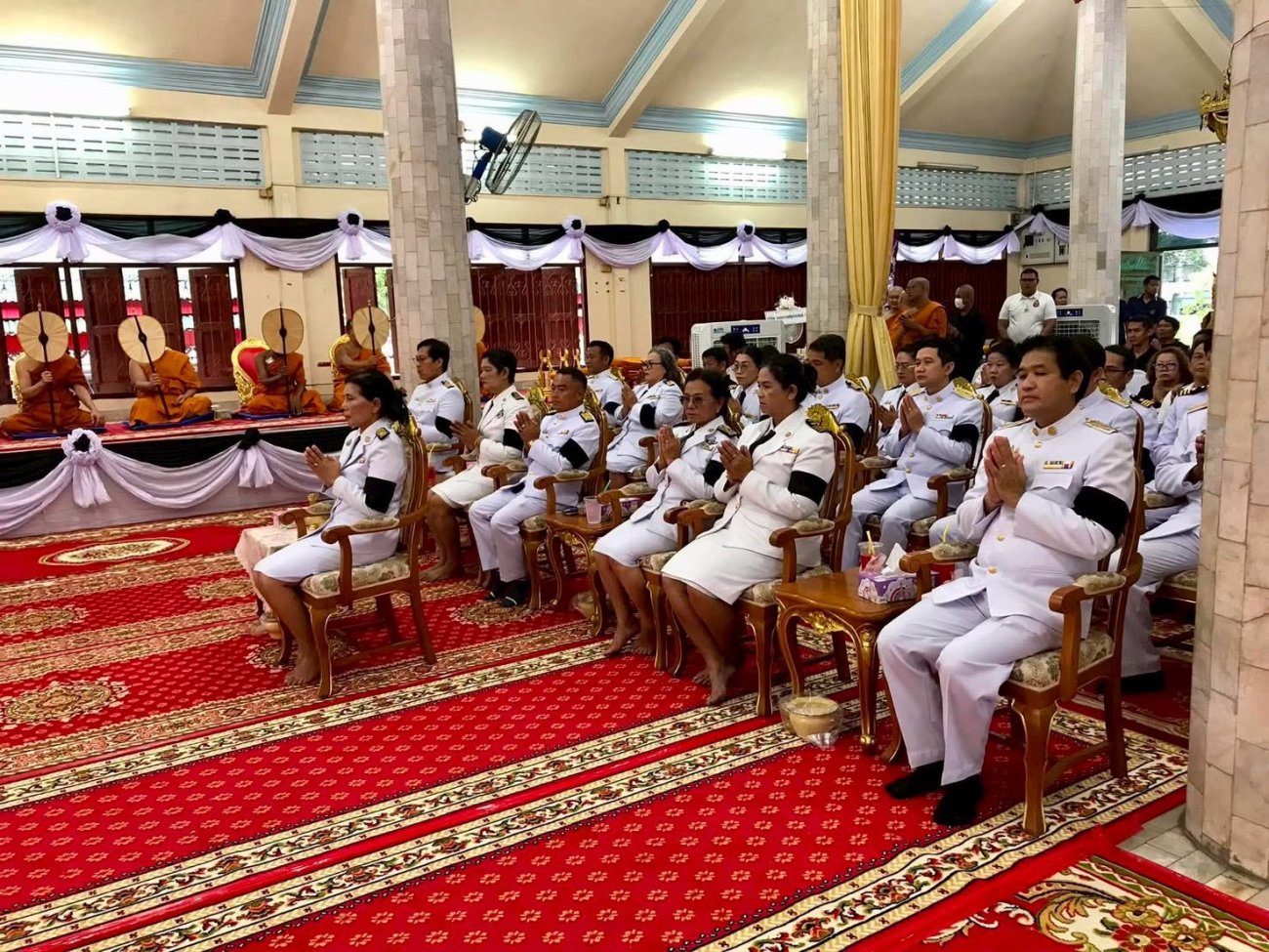 ร่วมพิธีพระราชทานน้ำหลวงสรงศพ พระครูปฐมจิตตารักษ์ (สมคิด ปภากโร) อดีตเจ้าอาวาสวัดคลองอ้อมใหญ่