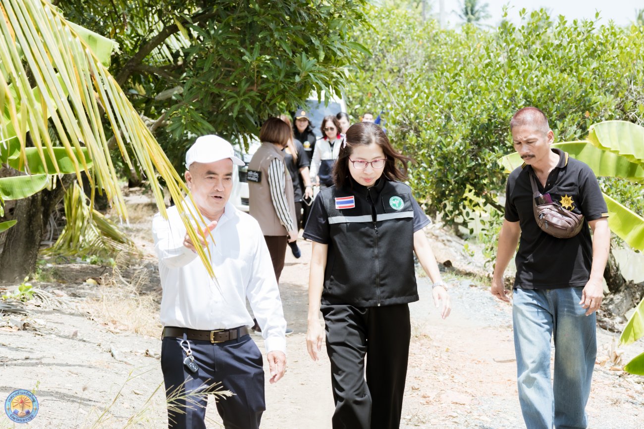 เหล่ากาชาดจังหวัดนครปฐมตรวจเยี่ยมและให้ความช่วยเหลือผู้ขอรับการสงเคราะห์ในพื้นที่เทศบาลตำบลอ้อมใหญ่
