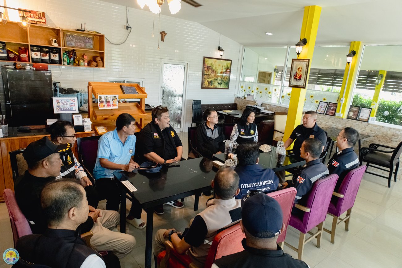 เทศบาลตำบลอ้อมใหญ่ ร่วมหารือทุกภาคส่วน หาแนวทางติดตั้งเรือผลักดันน้ำ บรรเทาความเดือดร้อนประชาชน